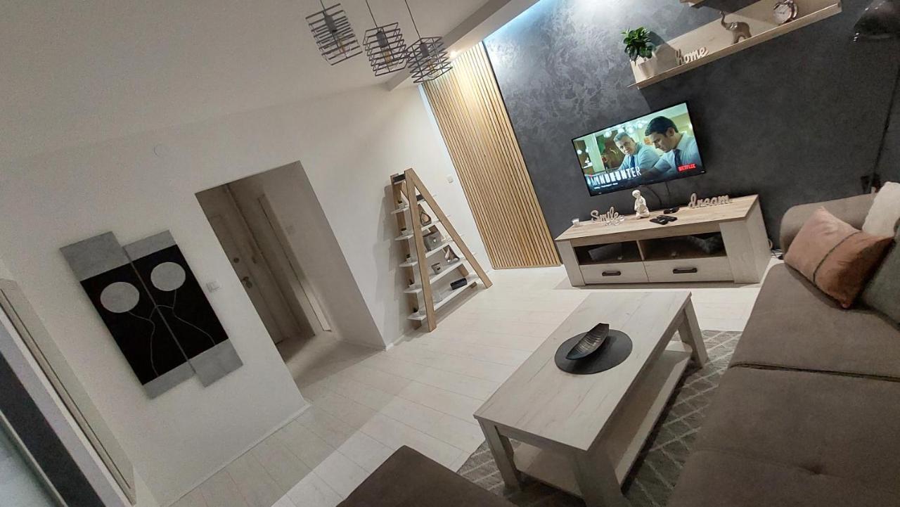Apartman 23 Belgrado Buitenkant foto