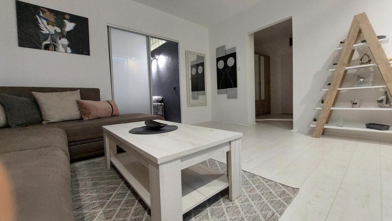 Apartman 23 Belgrado Buitenkant foto